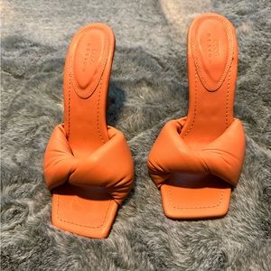 Size 7.5 heeled sandal